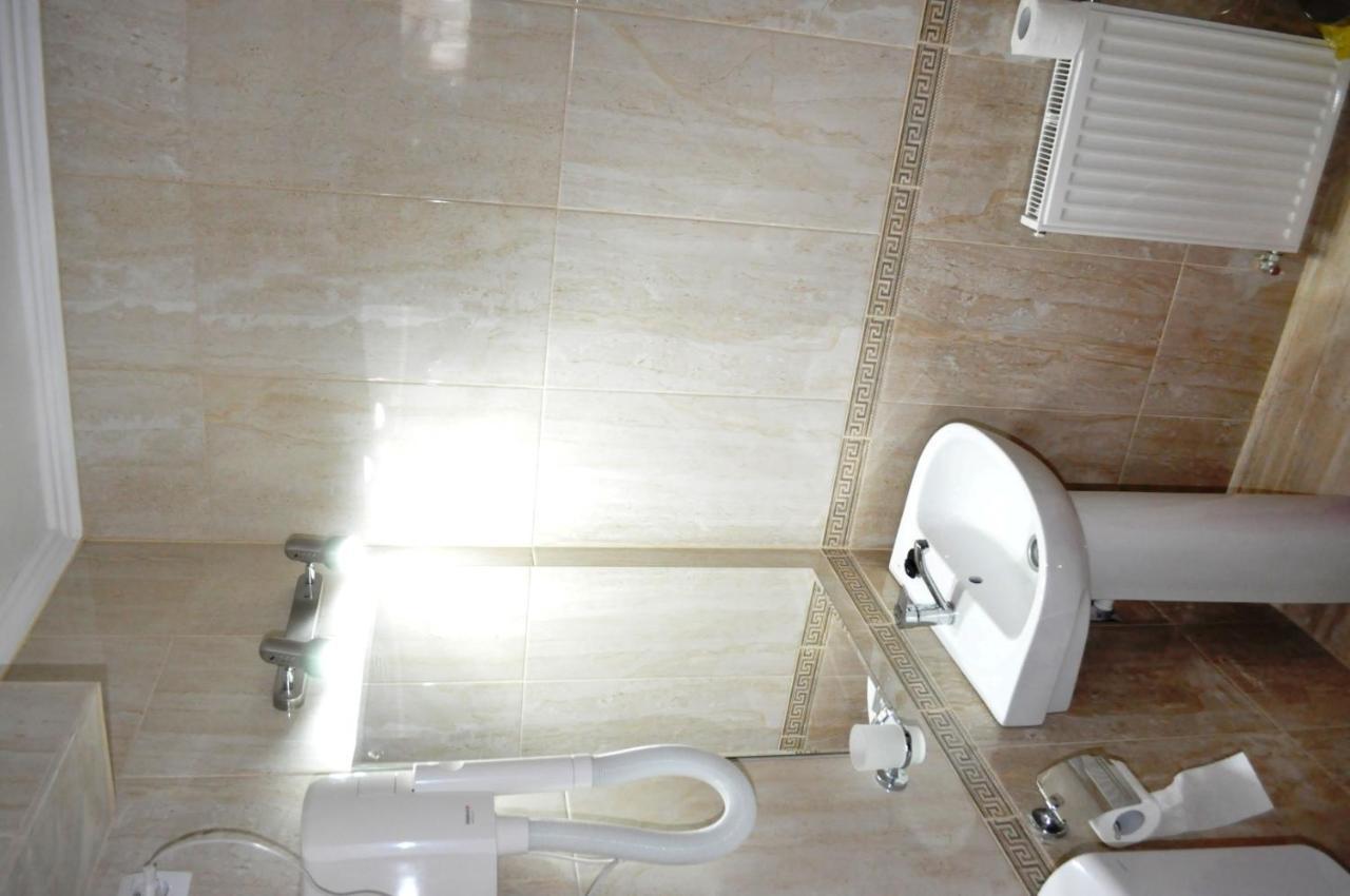 Hotel Andrei Кимпія-Турзій Екстер'єр фото