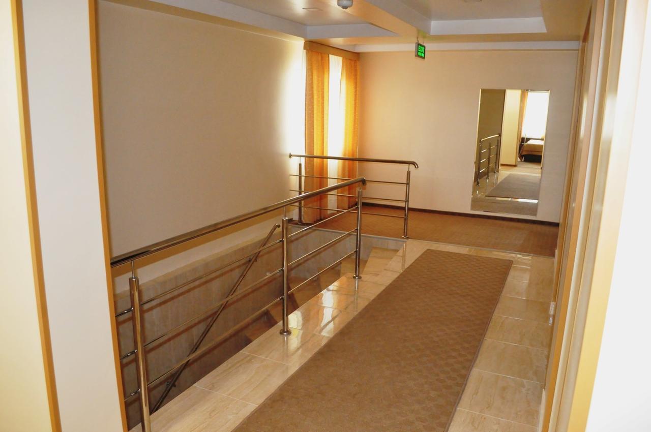 Hotel Andrei Кимпія-Турзій Екстер'єр фото